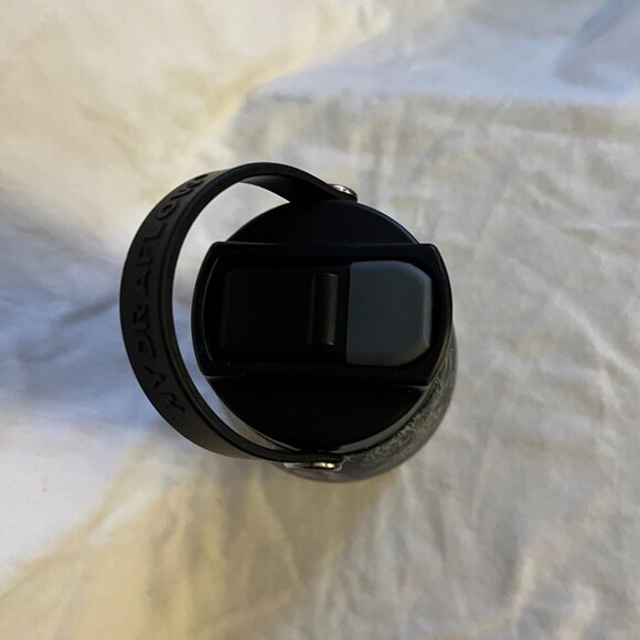 Hydrapeak Artisan Collection ‘Skulls and Flowers Nomad’ Steel Tumbler* - Picture 5 of 7